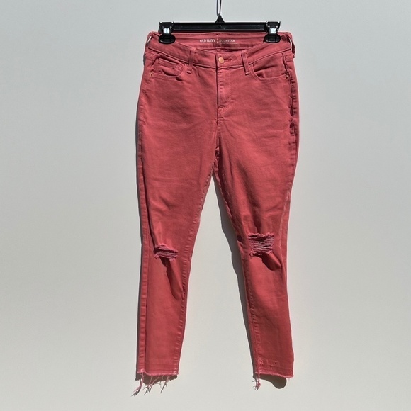 Old Navy Women's Rockstar Mid-Rise Distressed Cropped Skinny Jeans - Picture 2 of 12